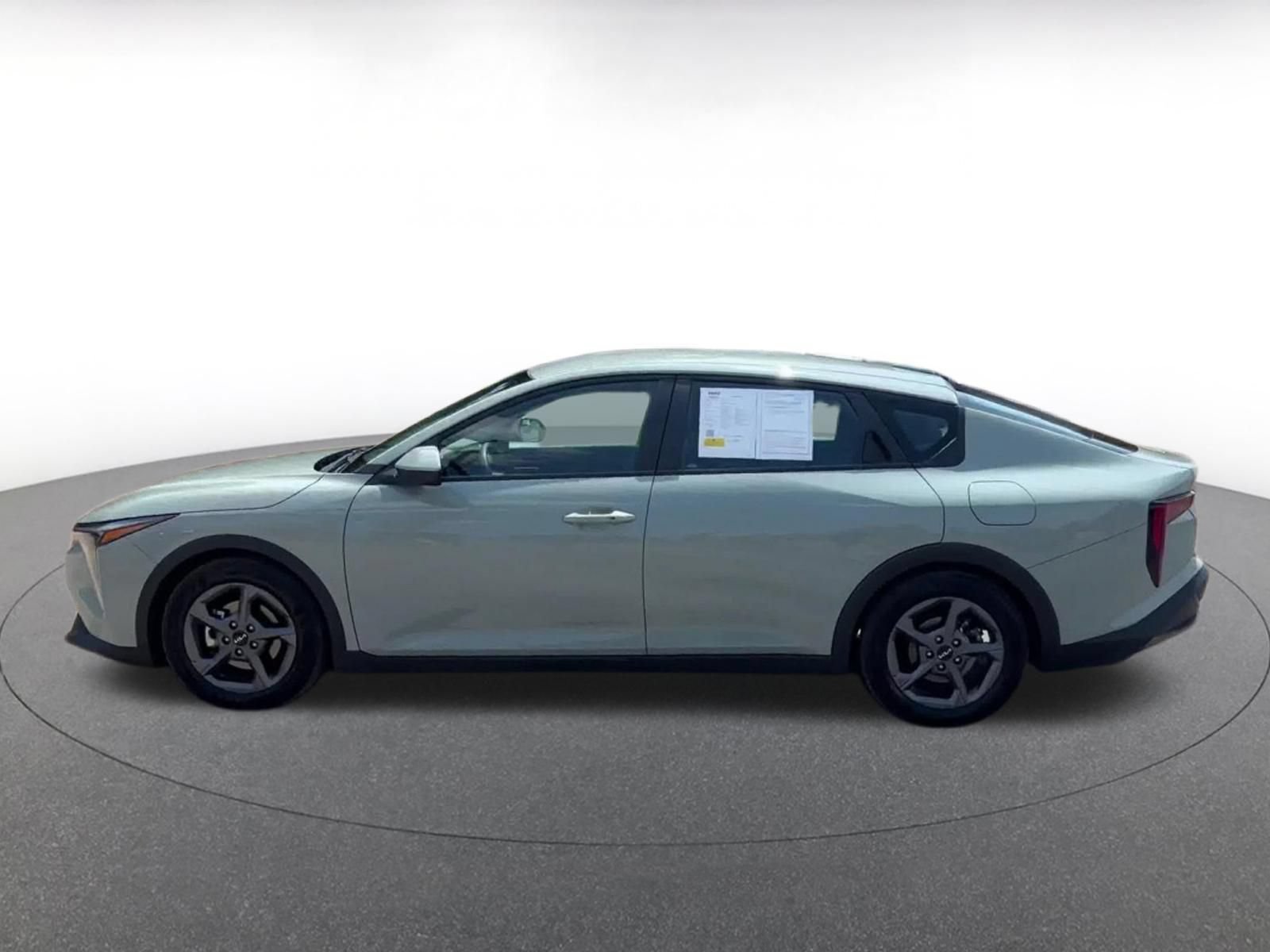 Thumbnail: 2025 Kia K4 - 9