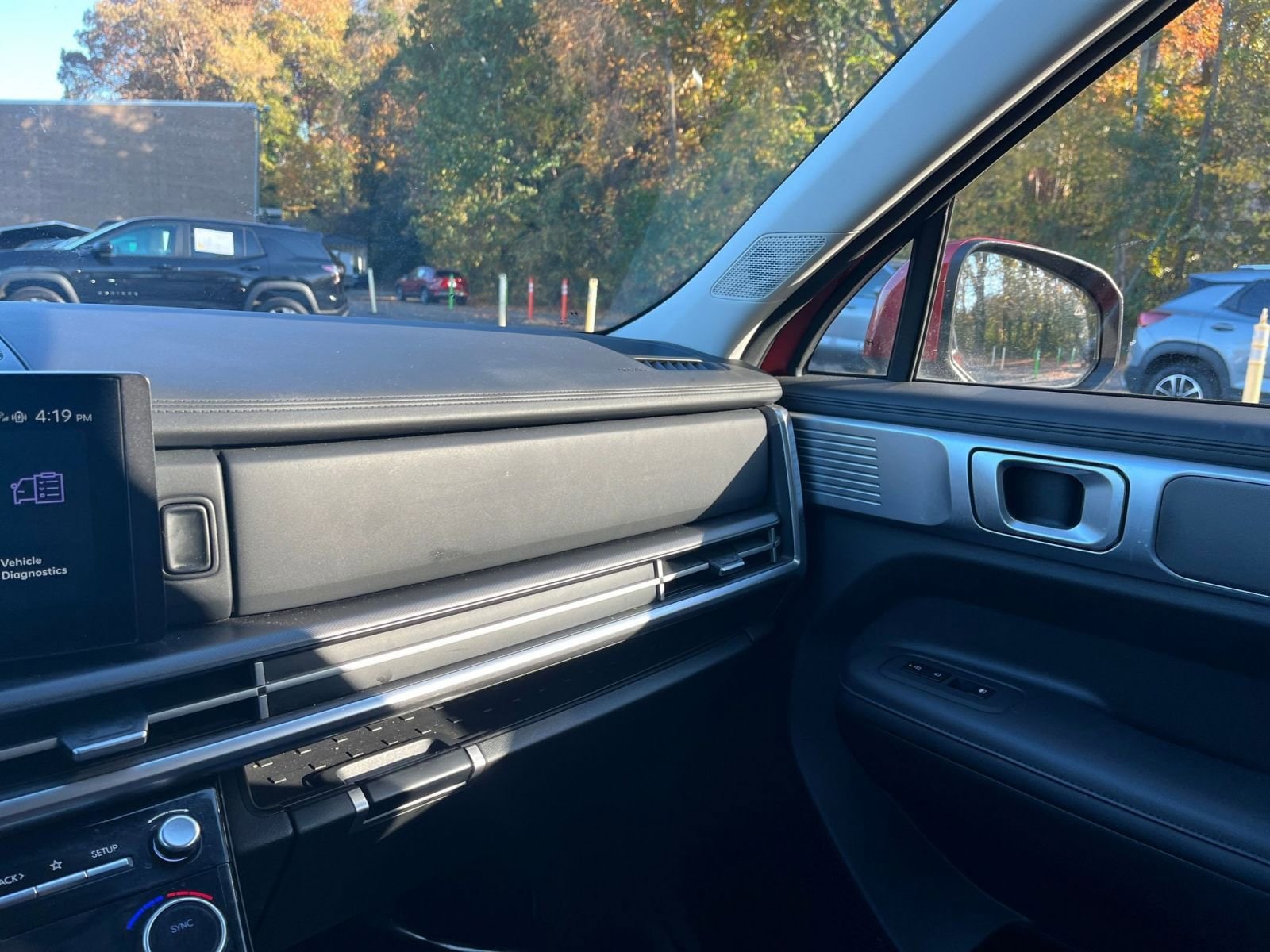 Thumbnail: 2025 Hyundai Santa Fe - 31