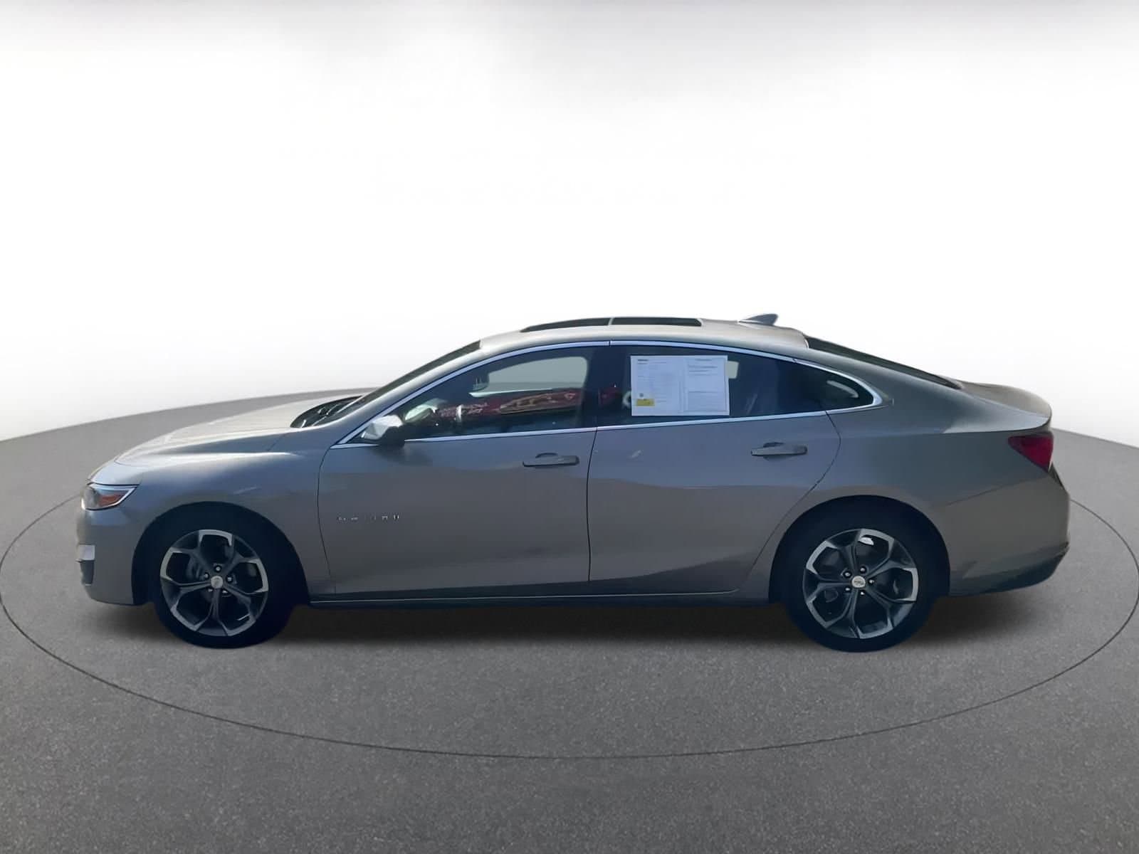 Thumbnail: 2024 Chevrolet Malibu - 9