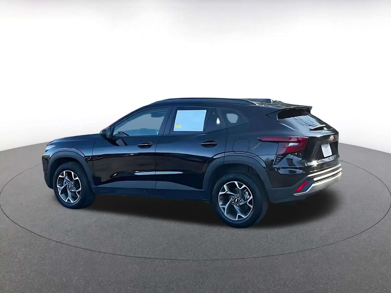 Thumbnail: 2025 Chevrolet Trax - 15
