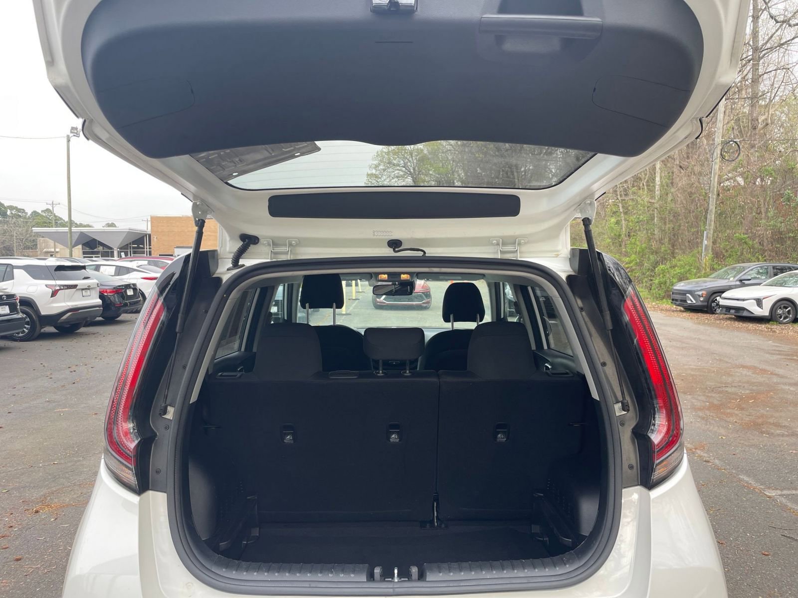 Thumbnail: 2025 Kia Soul - 29