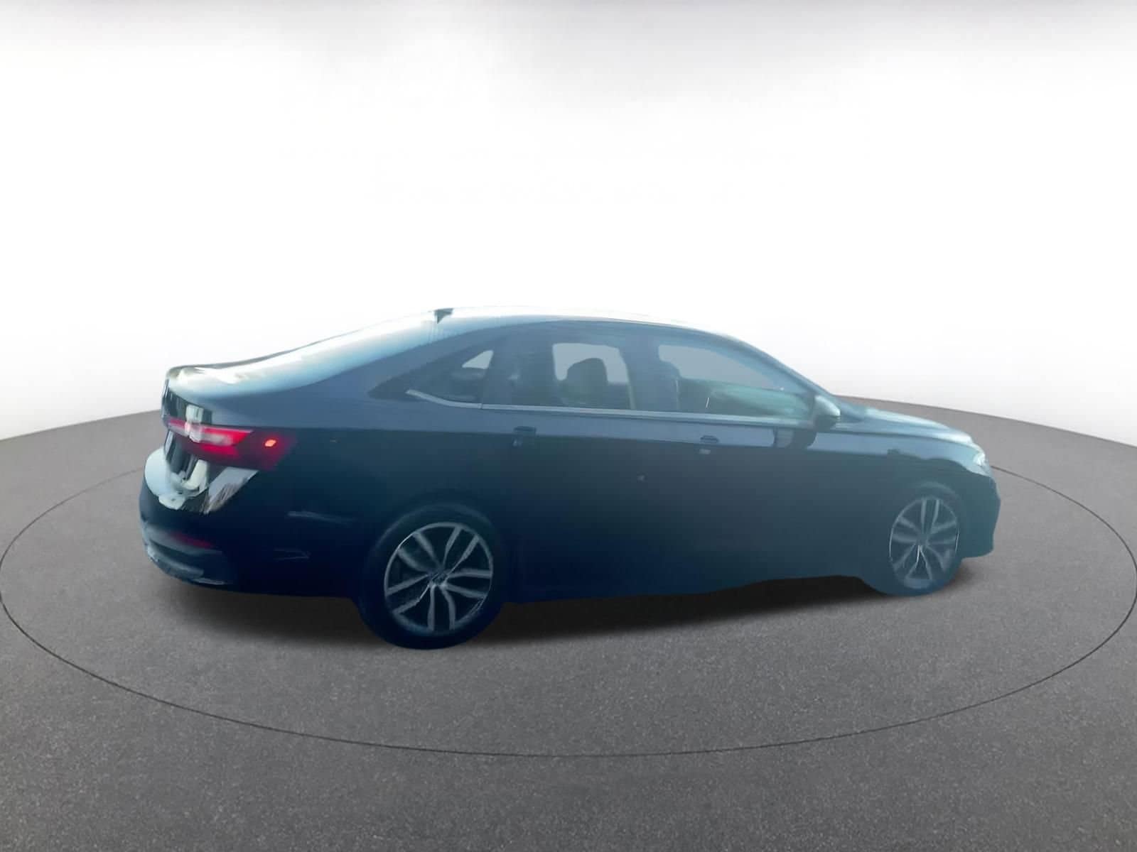 Thumbnail: 2025 Volkswagen Jetta - 11