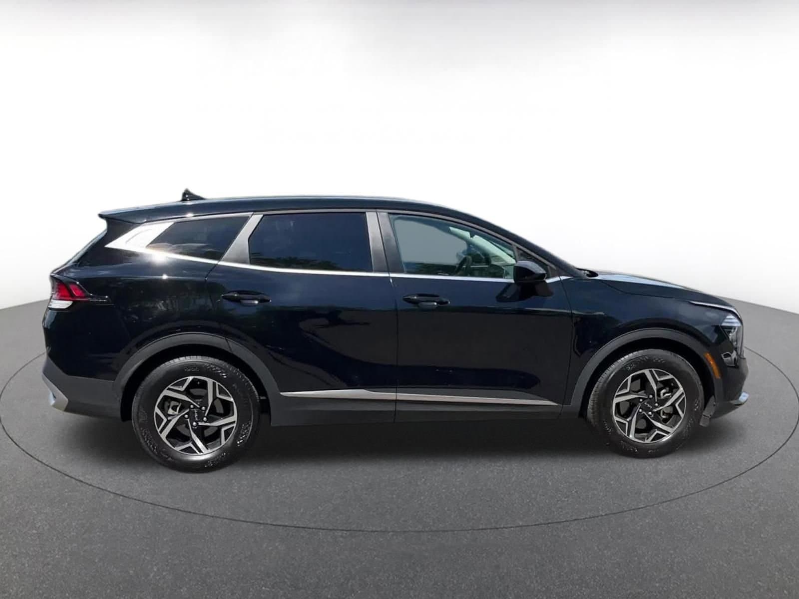 Thumbnail: 2025 Kia Sportage - 16