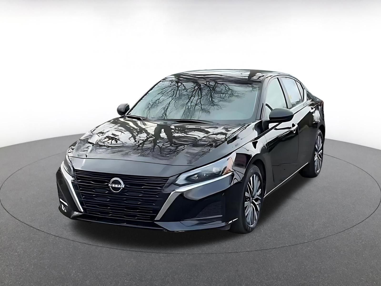 Thumbnail: 2025 Nissan Altima - 7