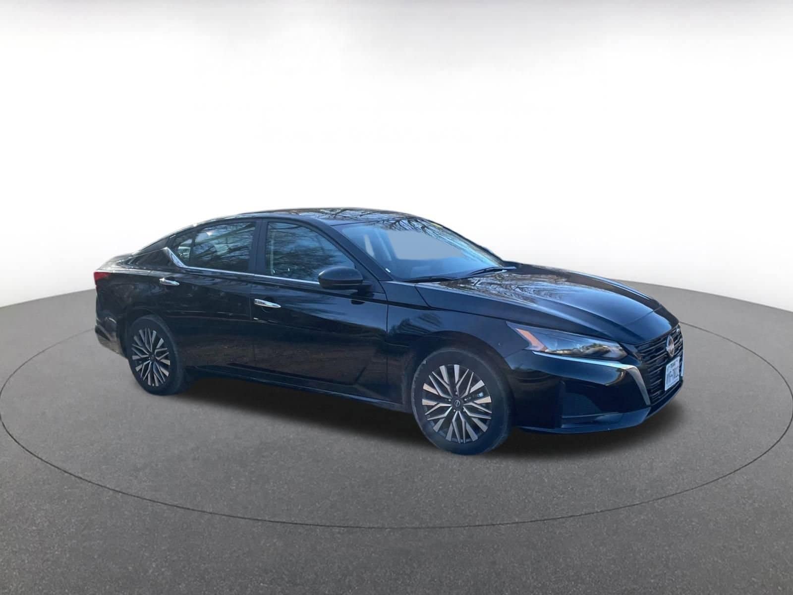 Thumbnail: 2025 Nissan Altima - 2