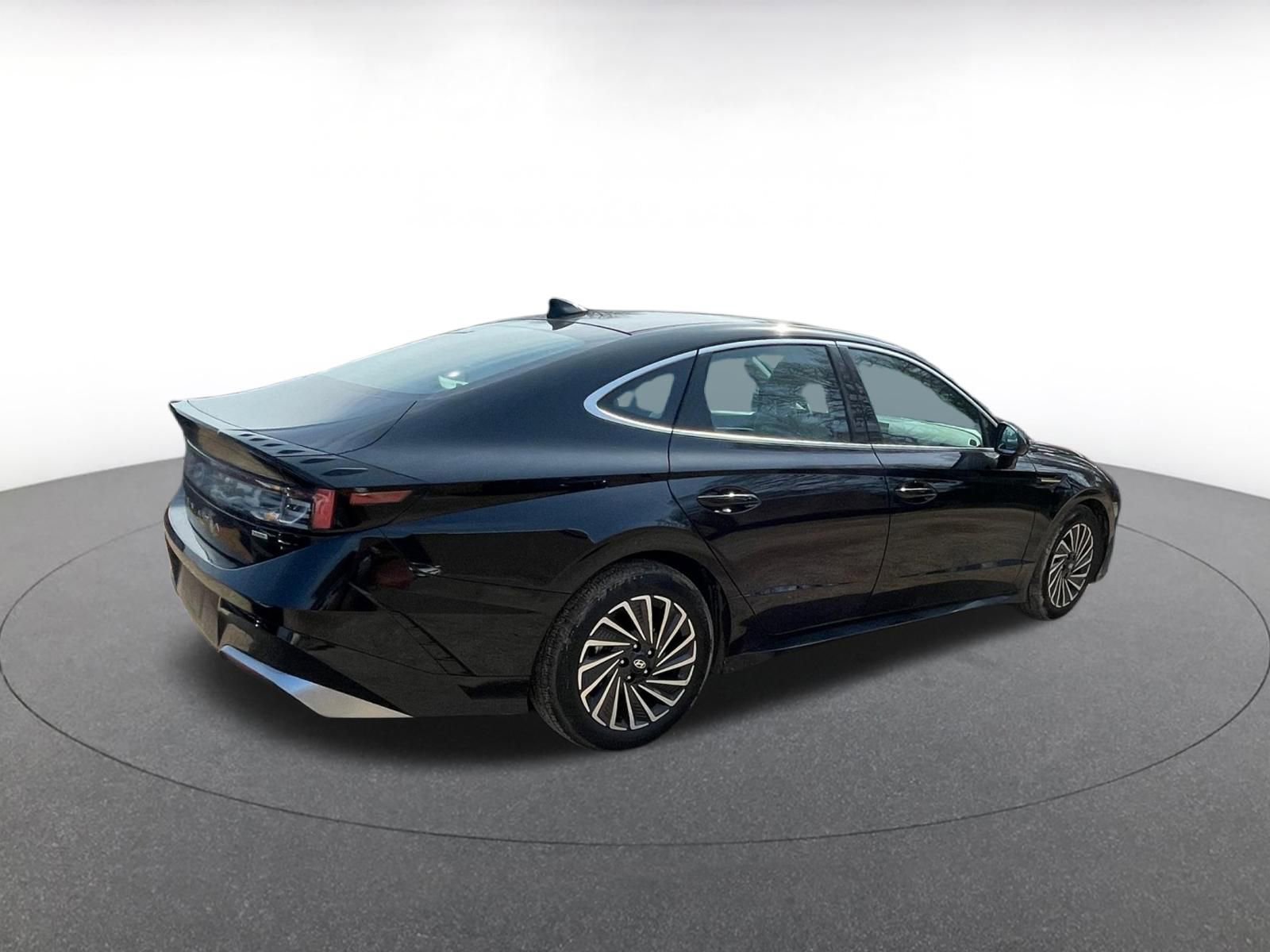 Thumbnail: 2025 Hyundai Sonata - 9