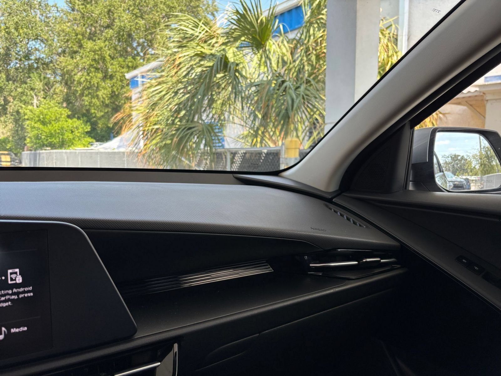 Thumbnail: 2026 Kia Niro - 35