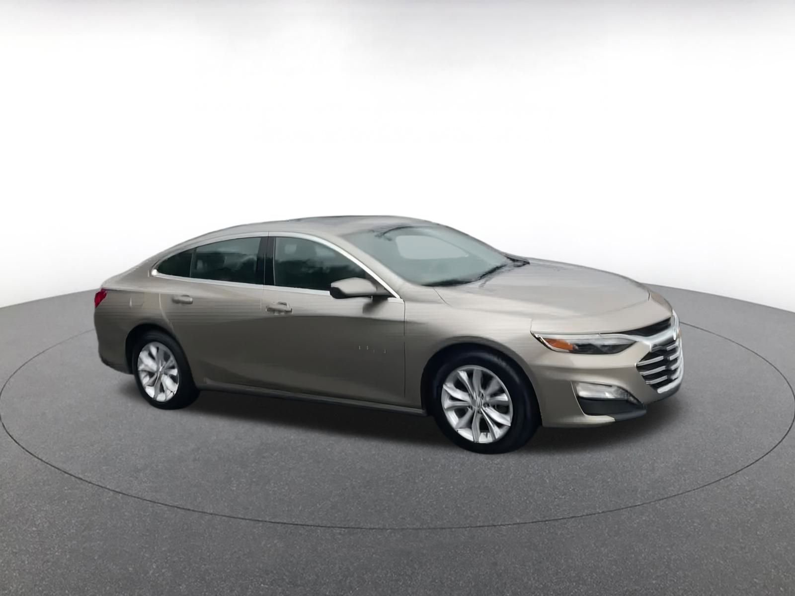 Thumbnail: 2024 Chevrolet Malibu - 2