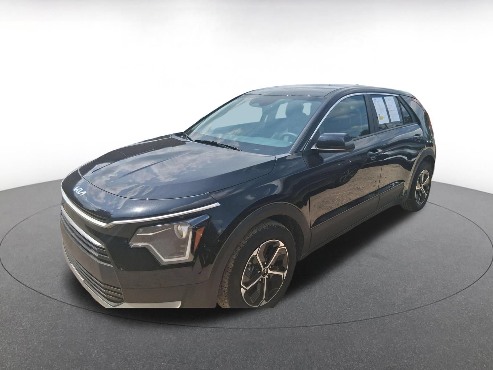 Thumbnail: 2026 Kia Niro - 10