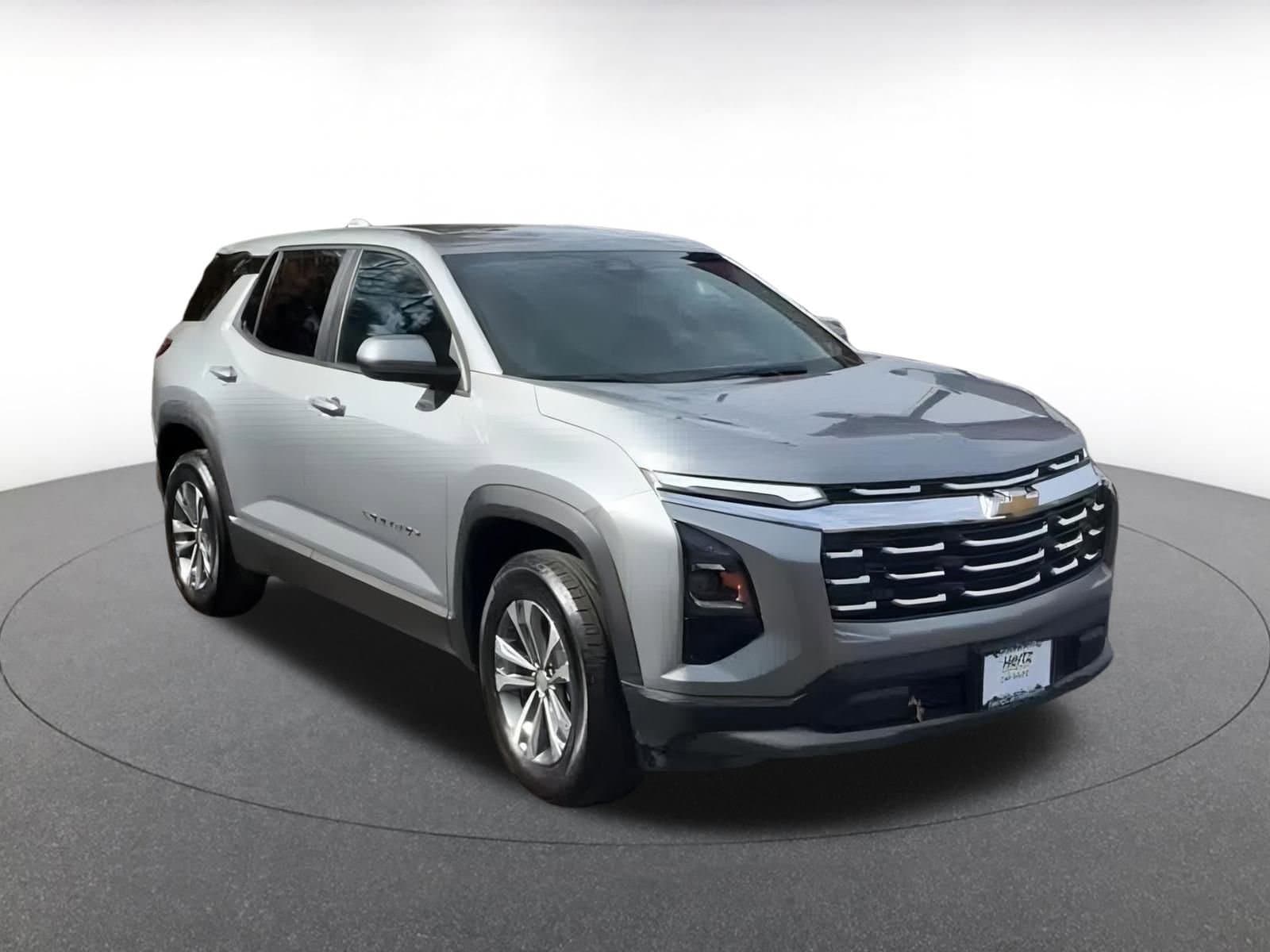 Thumbnail: 2025 Chevrolet Equinox - 3