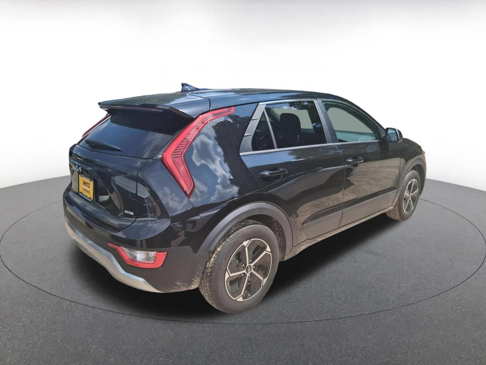 Thumbnail: 2026 Kia Niro - 18