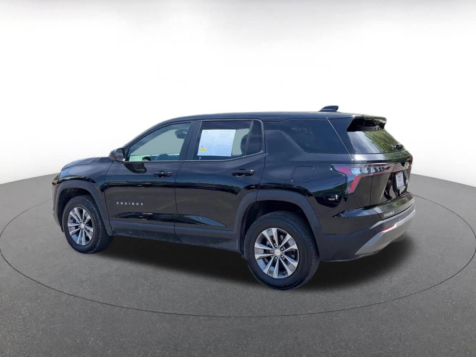 Thumbnail: 2025 Chevrolet Equinox - 10