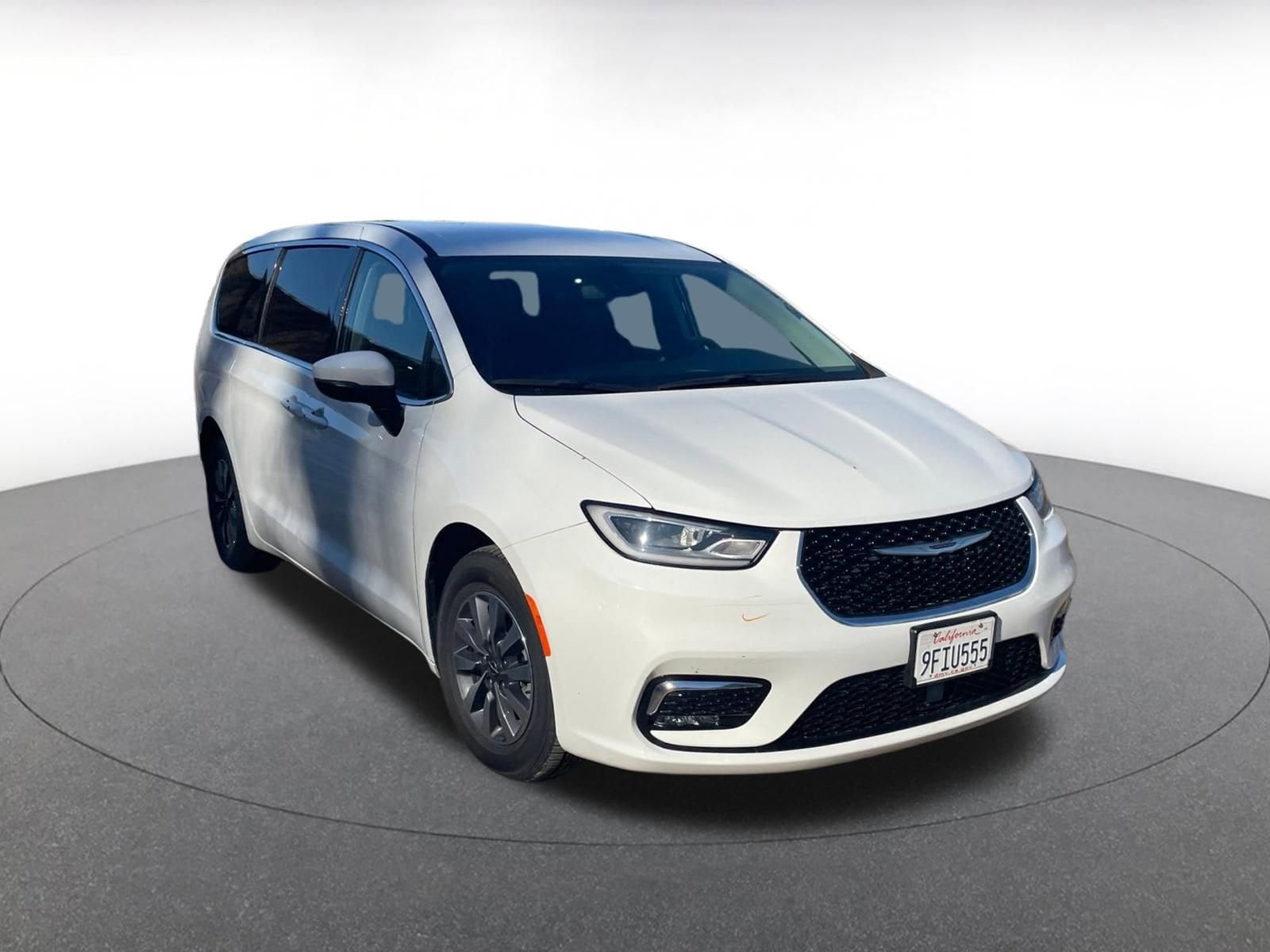2023 Chrysler Pacifica Hybrid Touring L