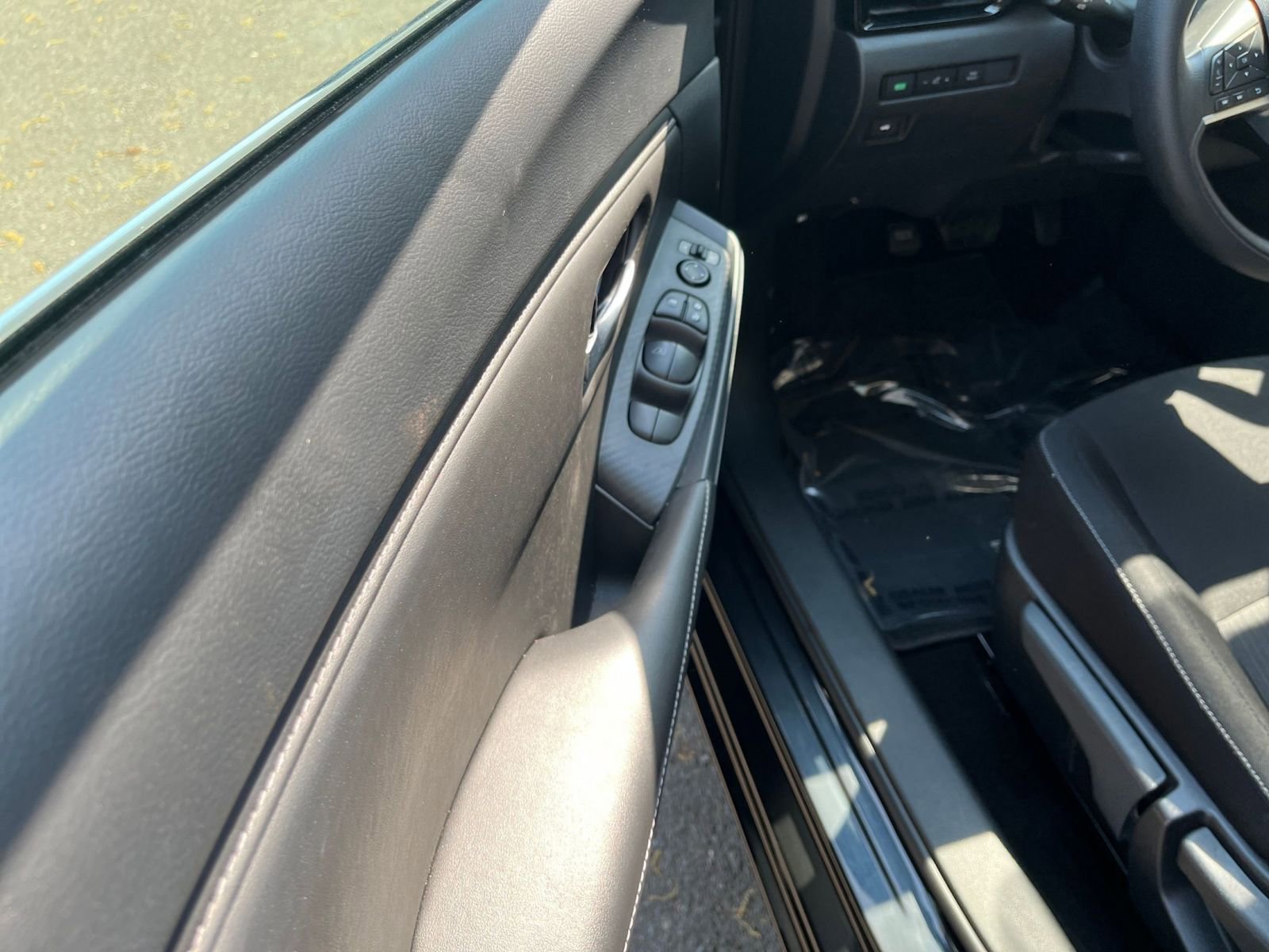 Thumbnail: 2025 Nissan Sentra - 18