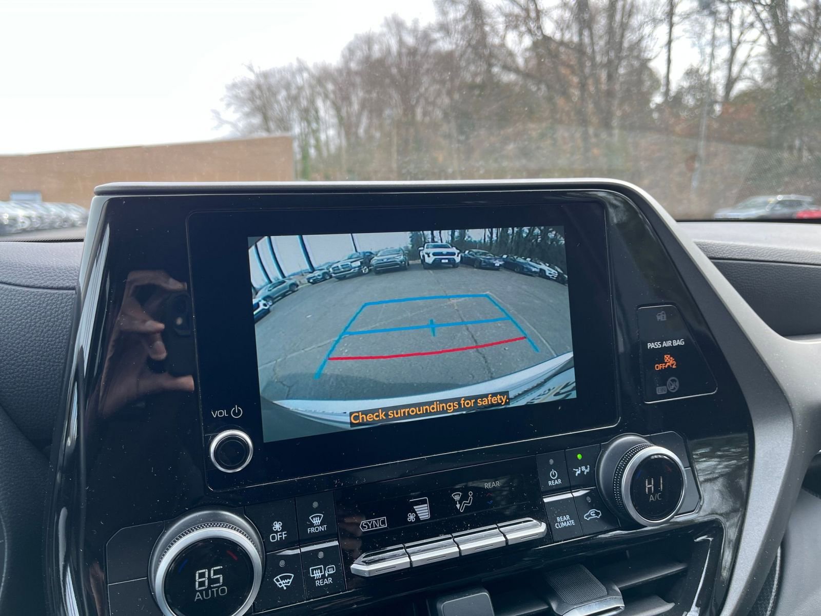 Thumbnail: 2025 Toyota Highlander - 24