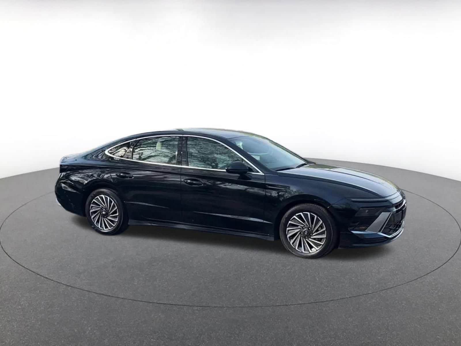 Thumbnail: 2025 Hyundai Sonata - 2