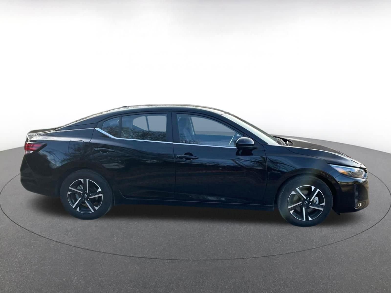 Thumbnail: 2025 Nissan Sentra - 16