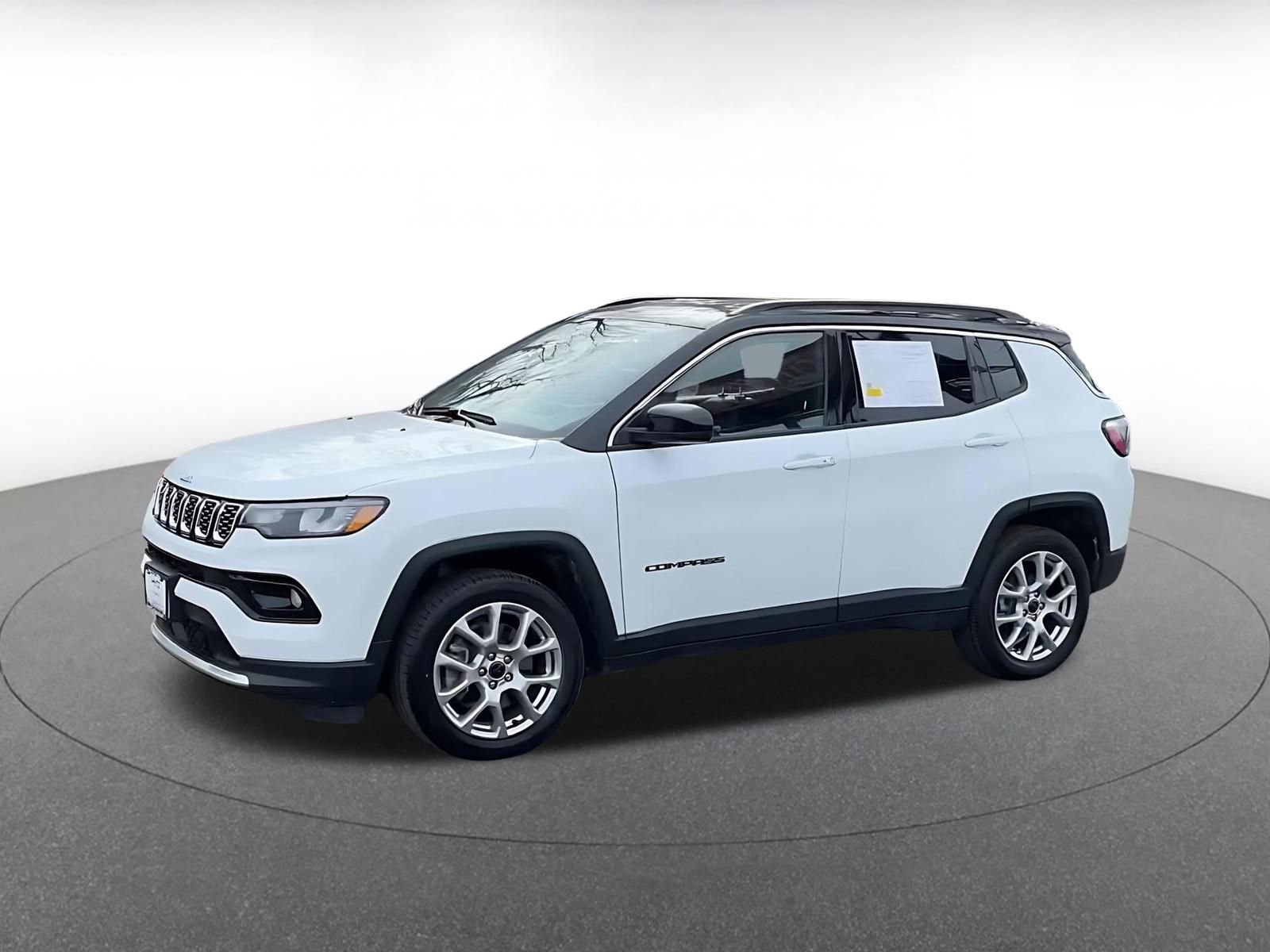 Thumbnail: 2025 Jeep Compass - 8