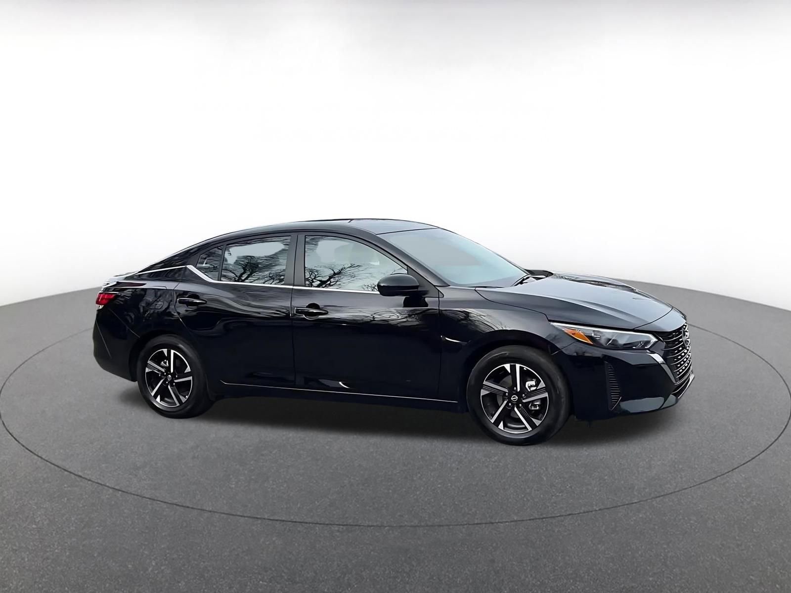 Thumbnail: 2025 Nissan Sentra - 2