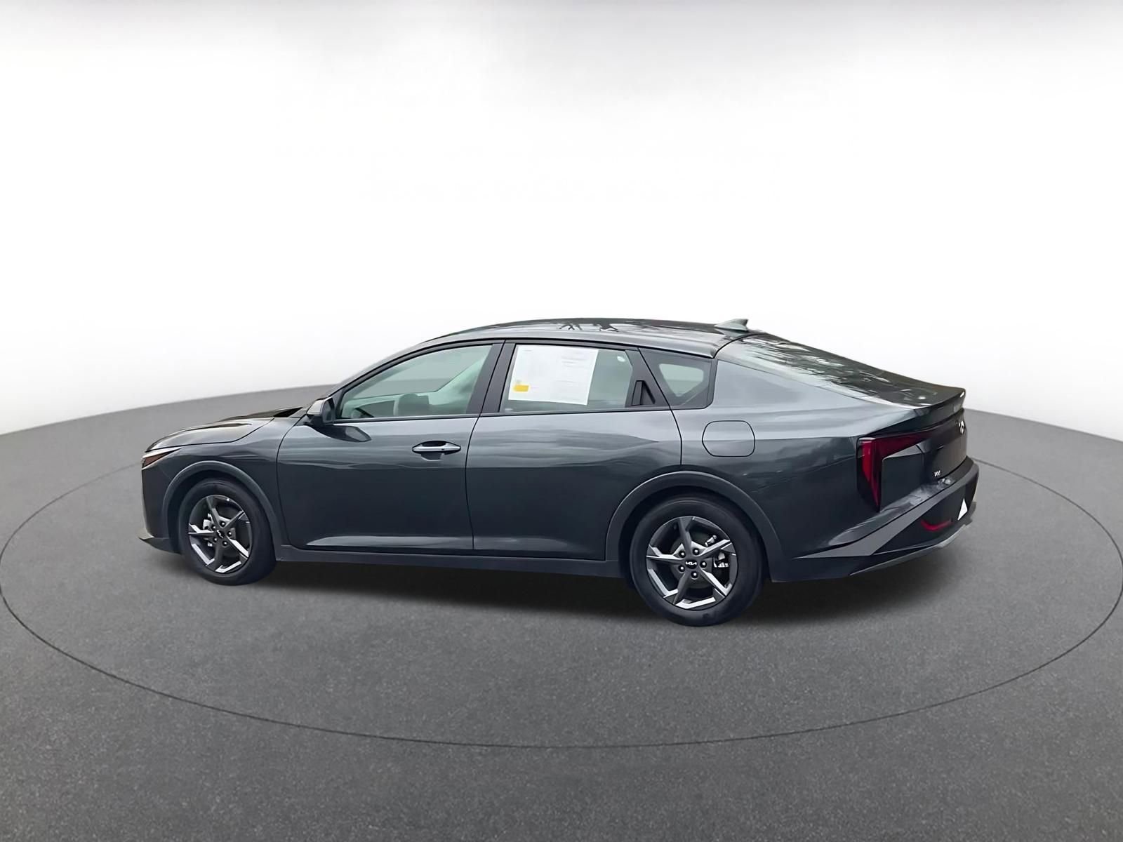 Thumbnail: 2025 Kia K4 - 10