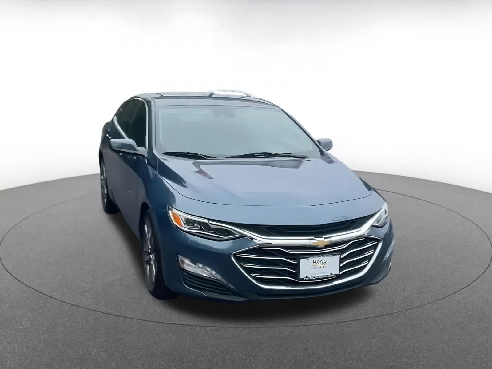 Thumbnail: 2024 Chevrolet Malibu - 3