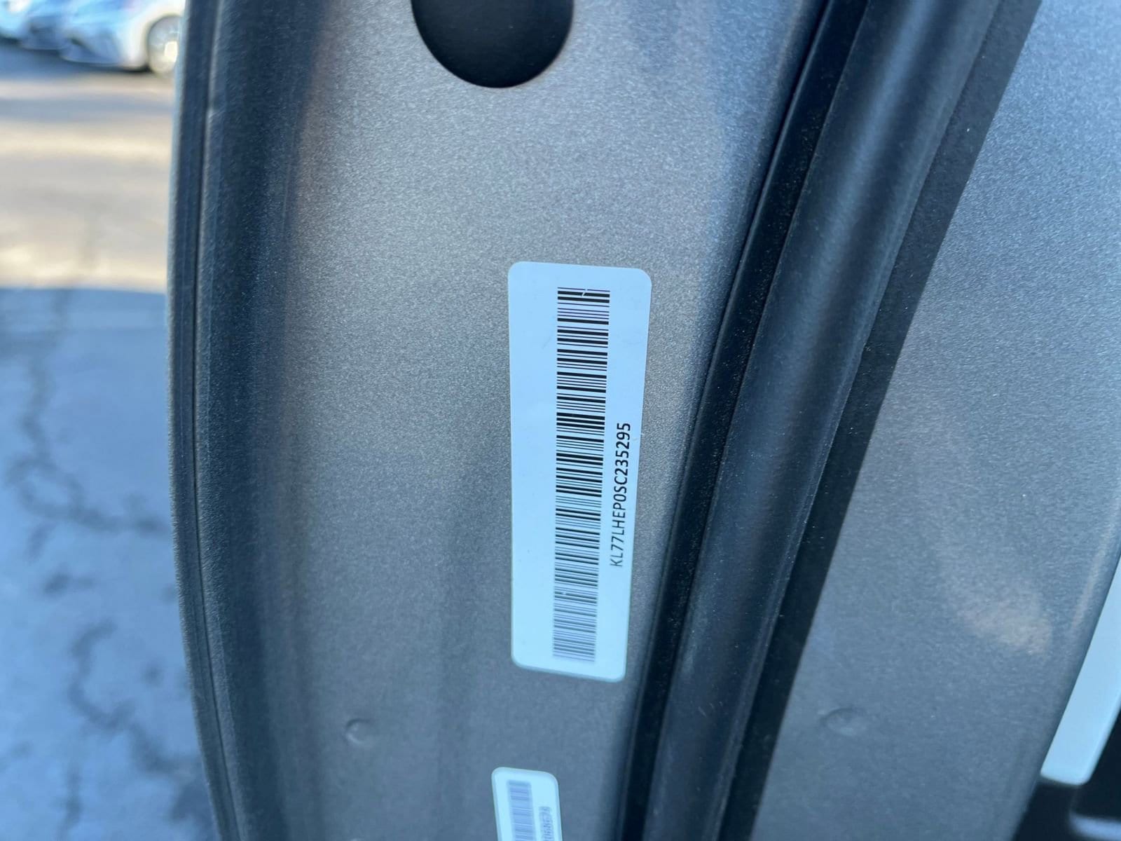 Thumbnail: 2025 Chevrolet Trax - 28