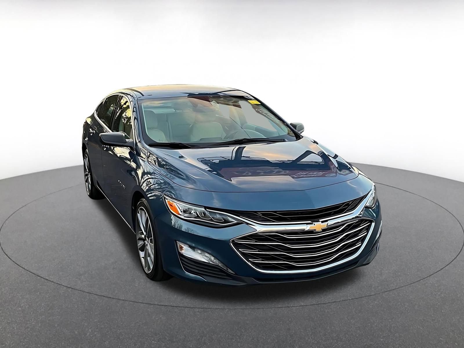 Thumbnail: 2024 Chevrolet Malibu - 1