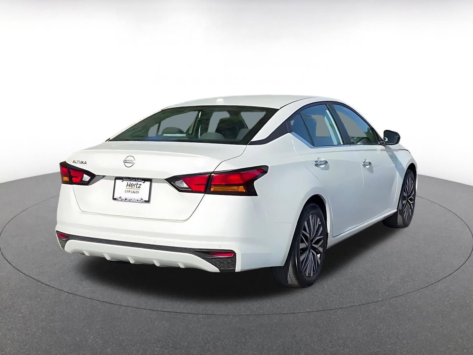 Thumbnail: 2025 Nissan Altima - 15