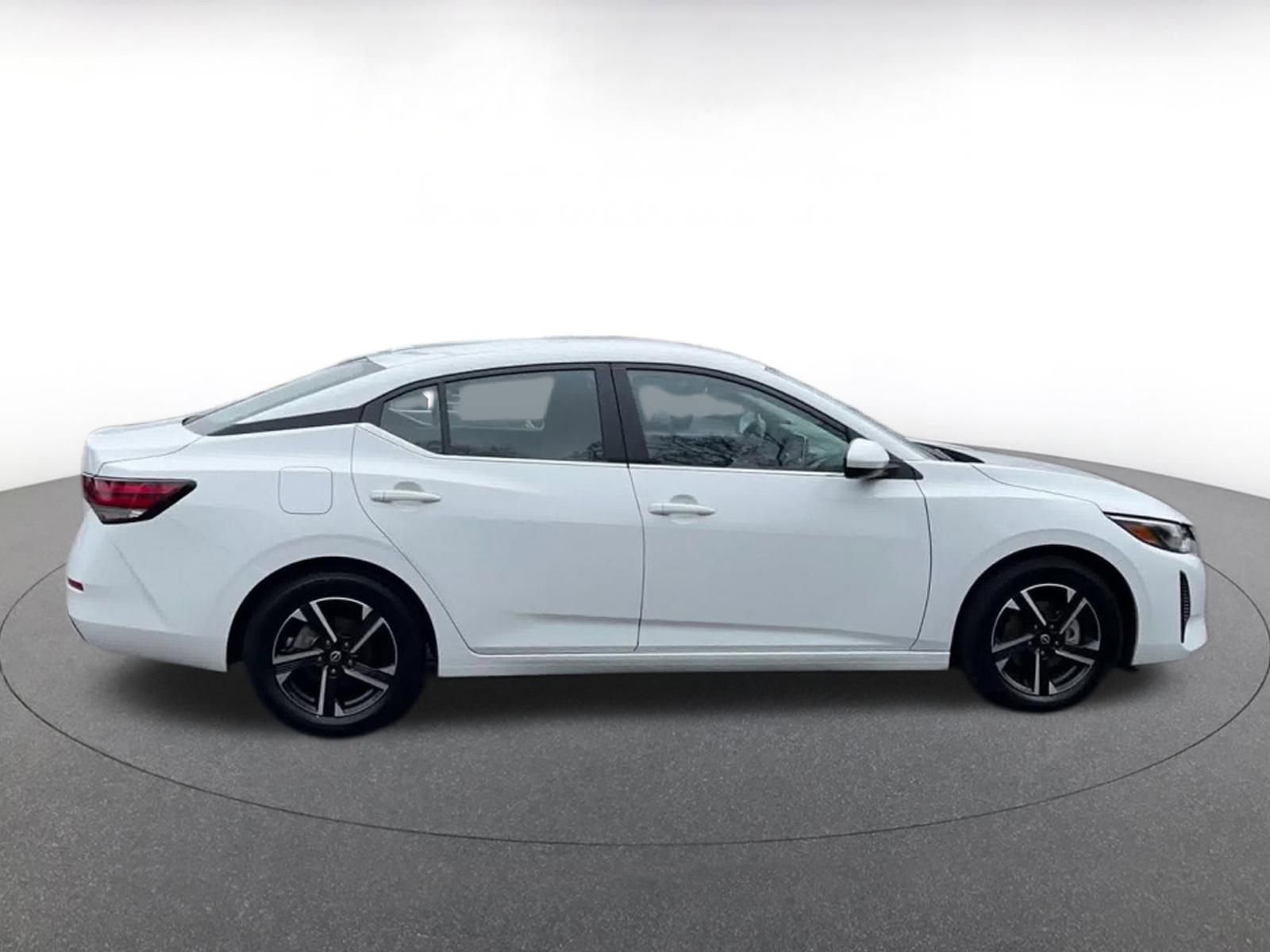 Thumbnail: 2025 Nissan Sentra - 16