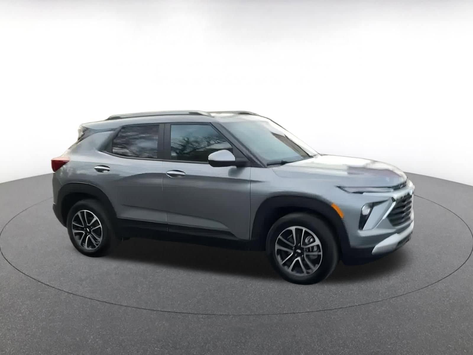 Thumbnail: 2025 Chevrolet TrailBlazer - 2