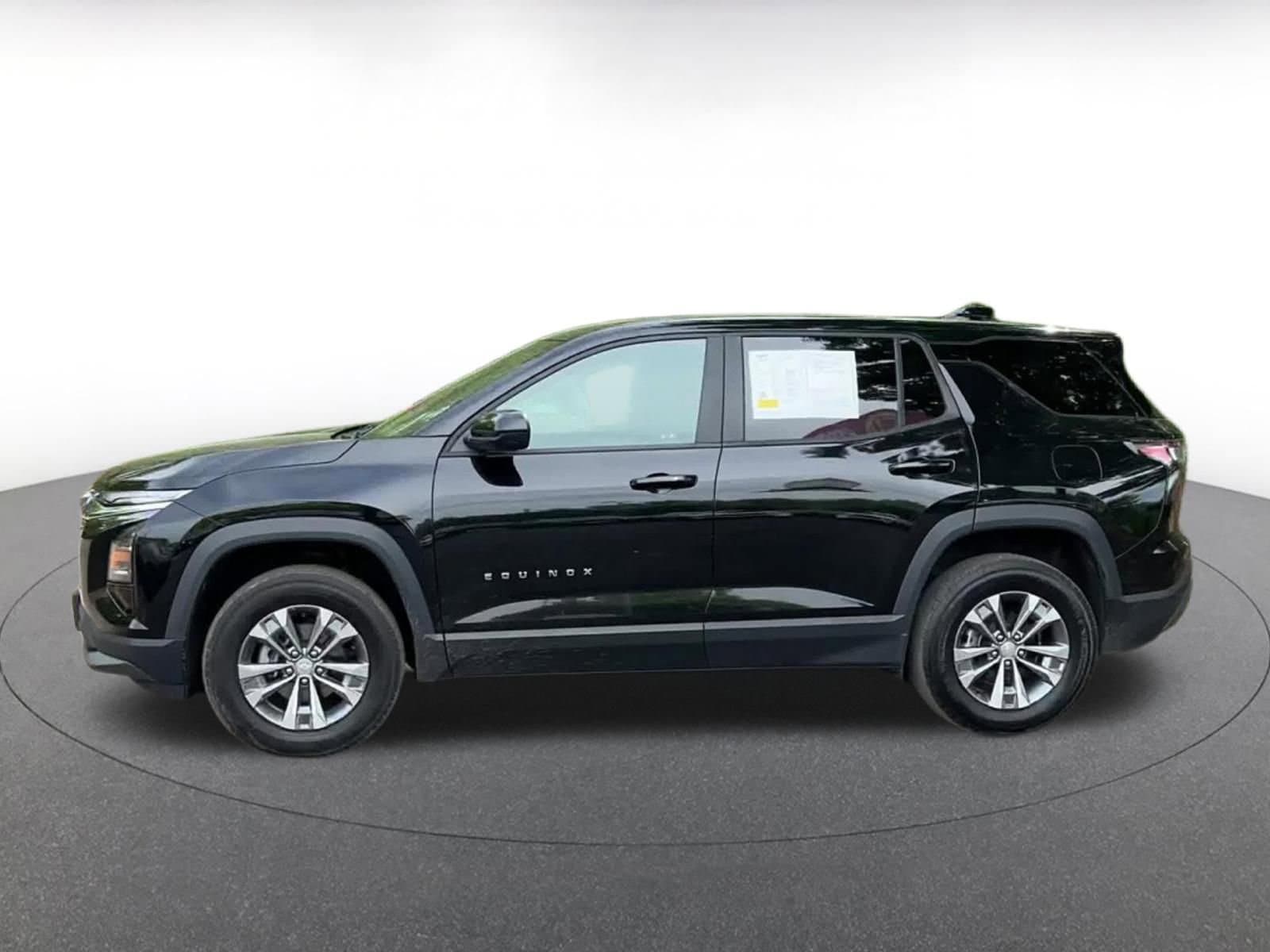 Thumbnail: 2025 Chevrolet Equinox - 9