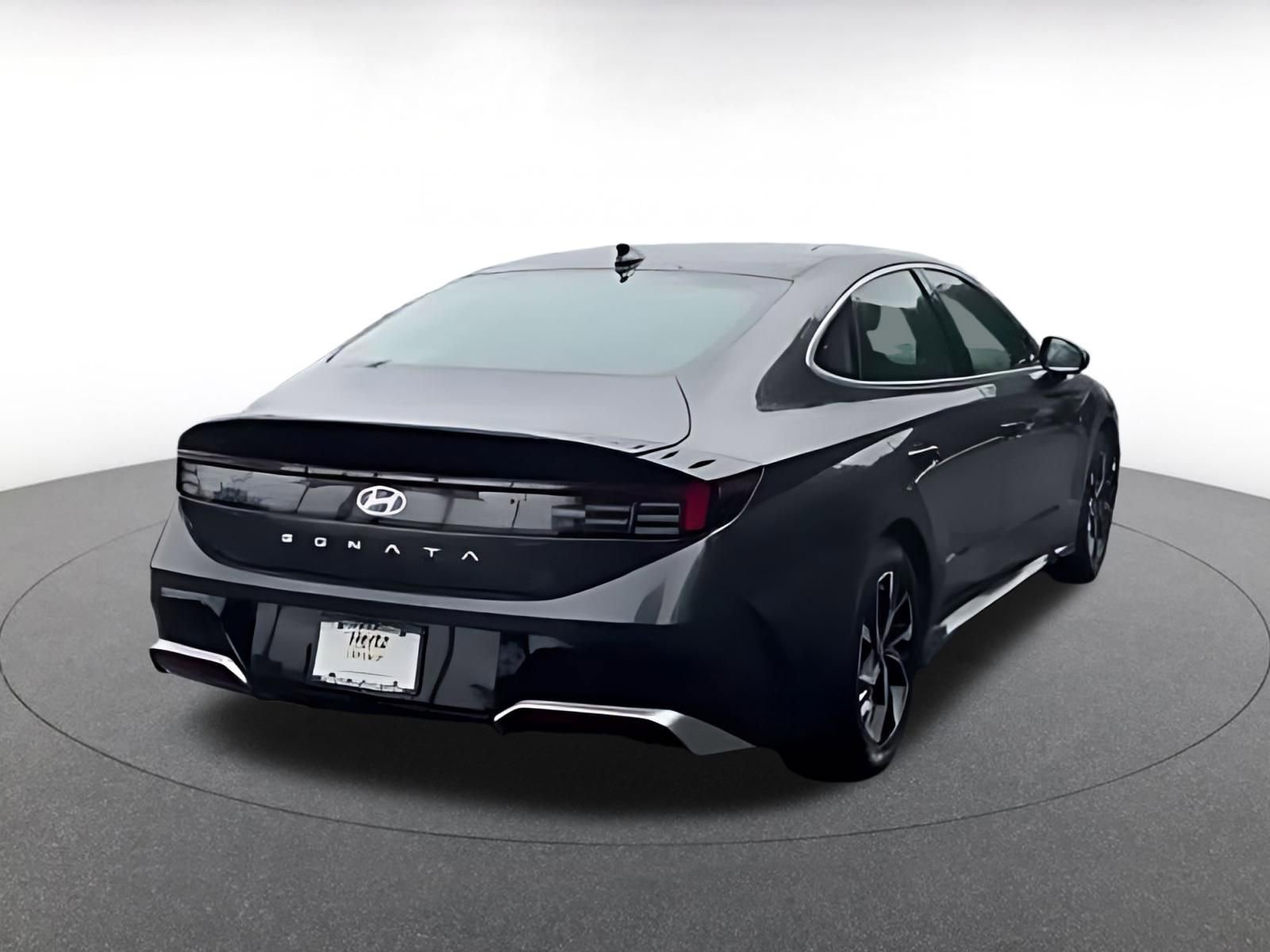 Thumbnail: 2025 Hyundai Sonata - 32