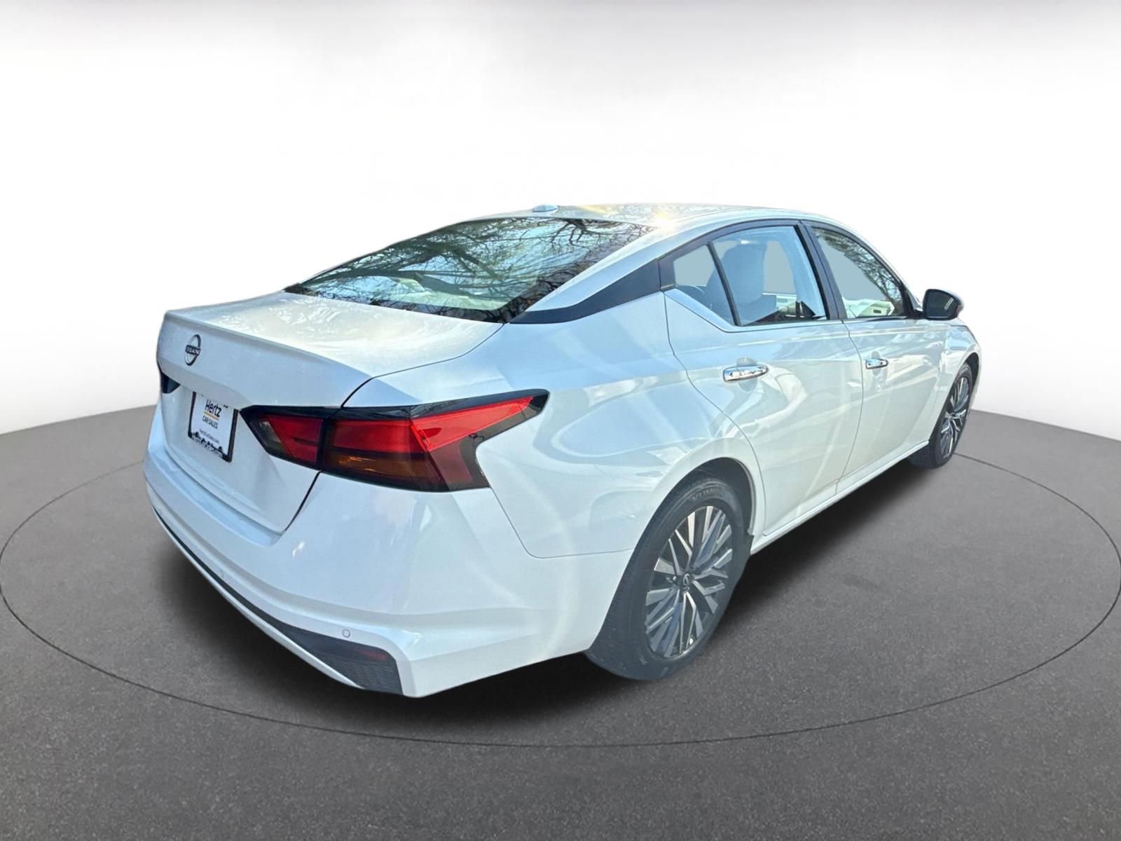 Thumbnail: 2025 Nissan Altima - 20