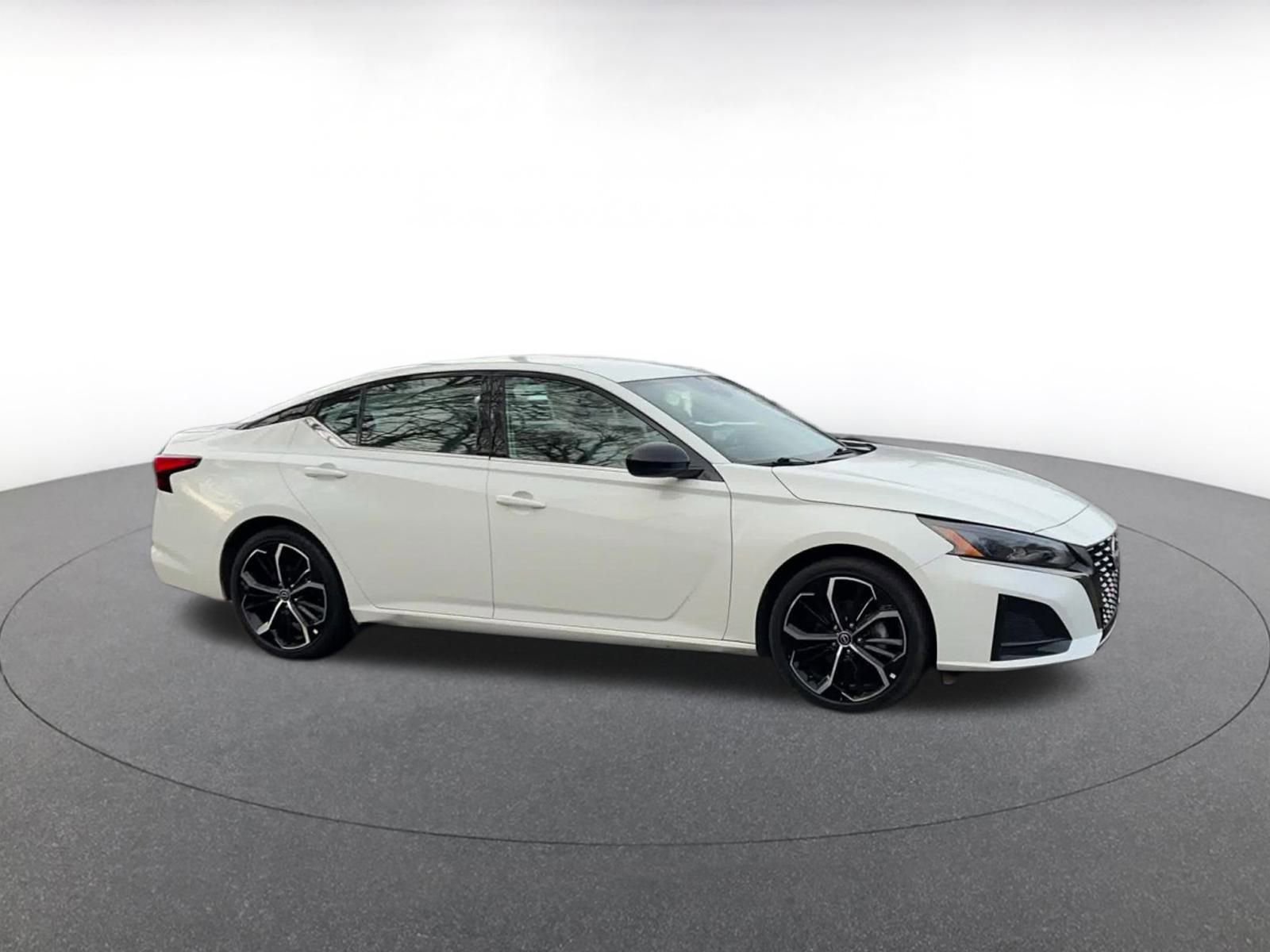 Thumbnail: 2025 Nissan Altima - 2