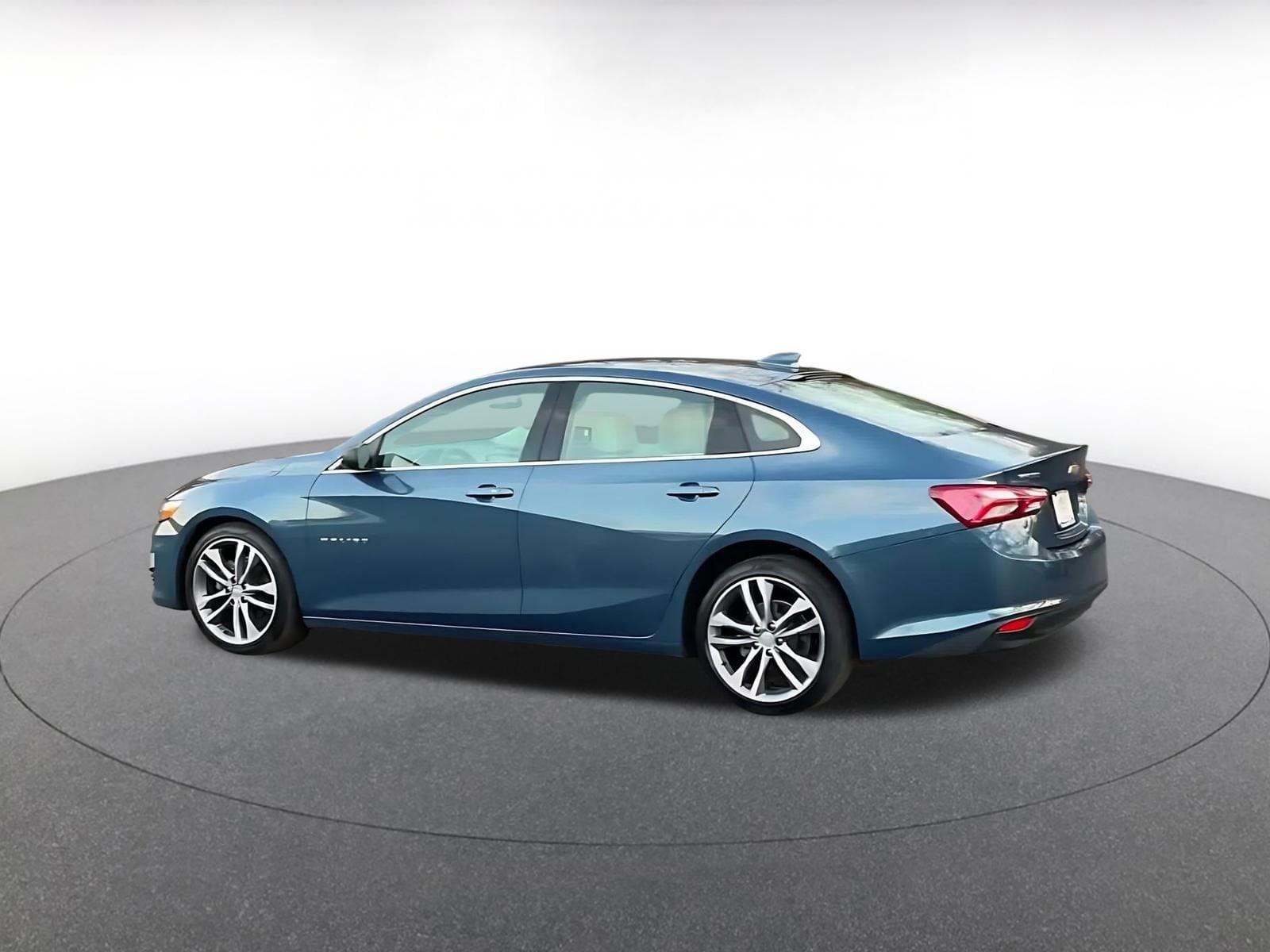 Thumbnail: 2024 Chevrolet Malibu - 14