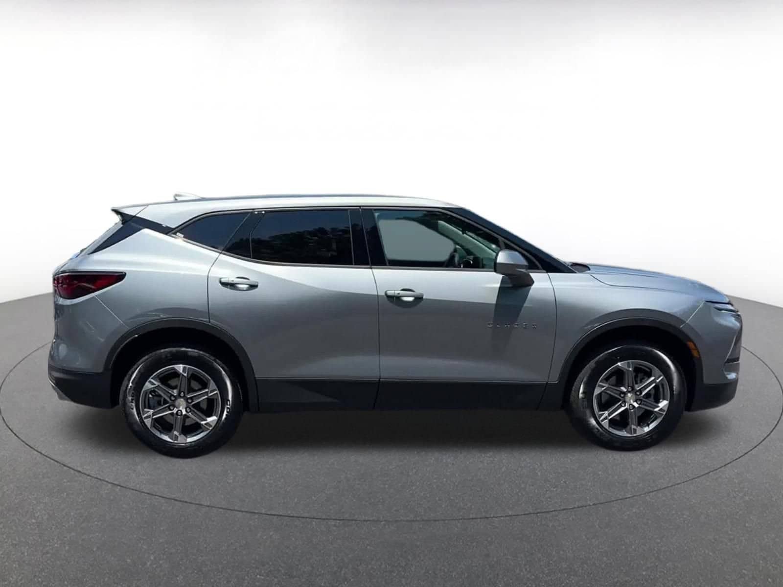 Thumbnail: 2026 Chevrolet Blazer - 16