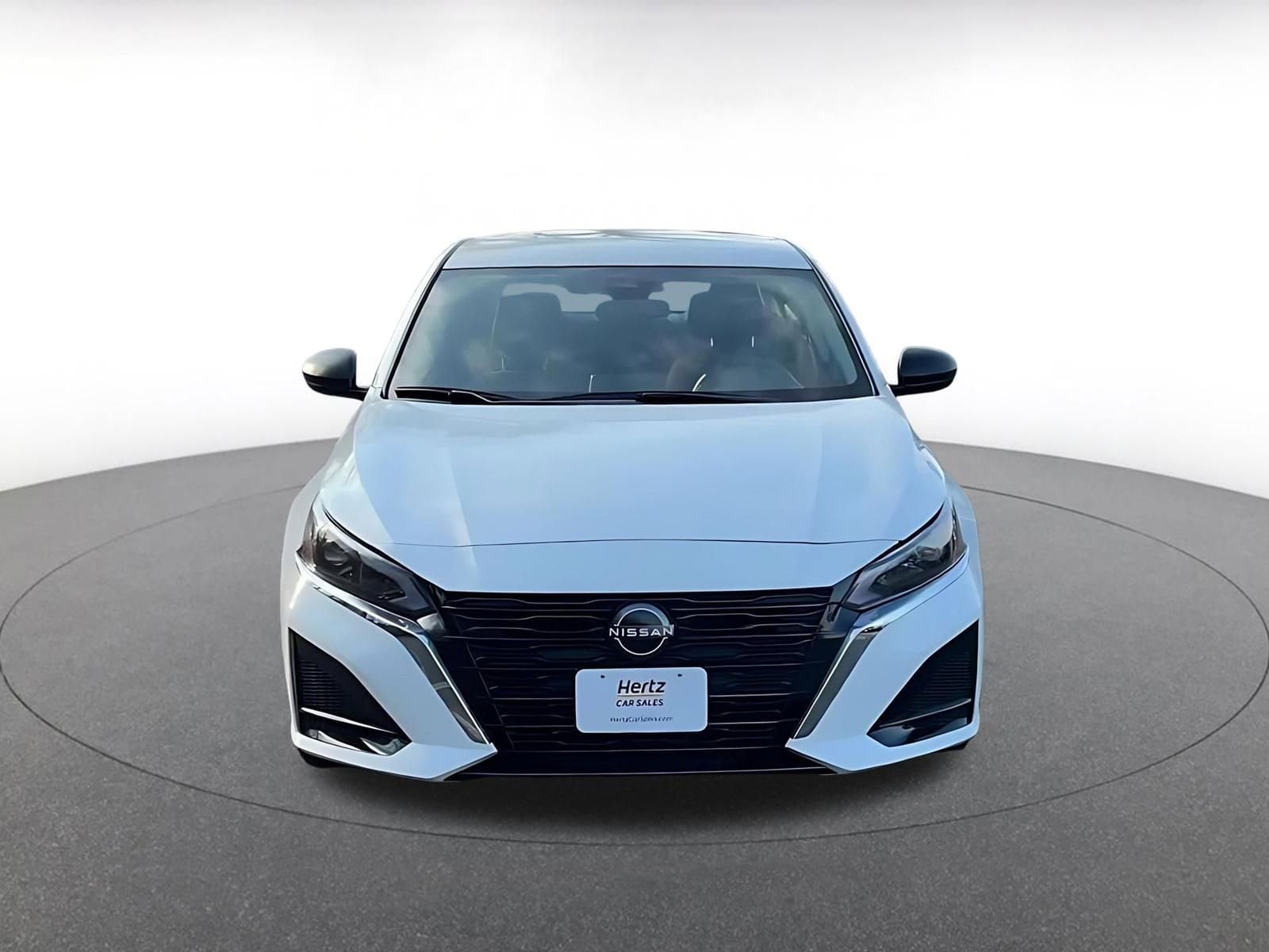 Thumbnail: 2025 Nissan Altima - 4