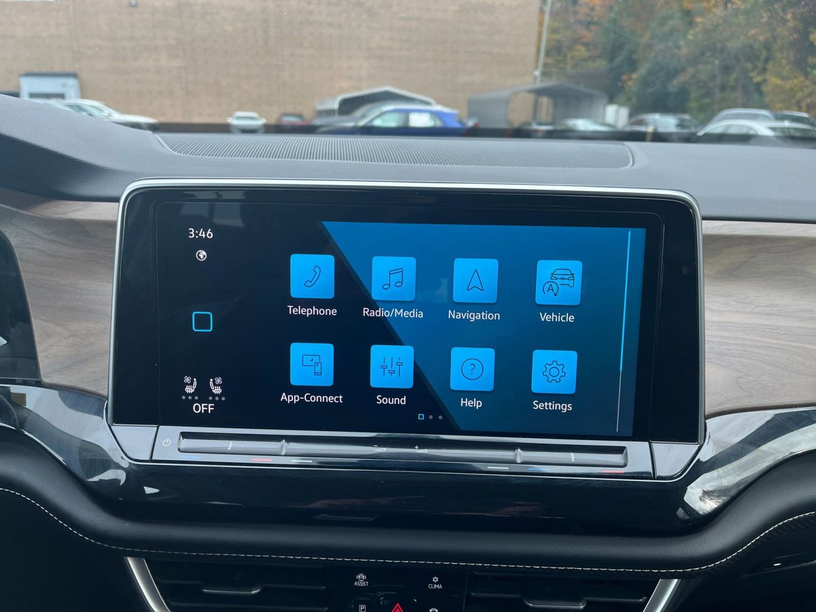 Thumbnail: 2025 Volkswagen Atlas - 20