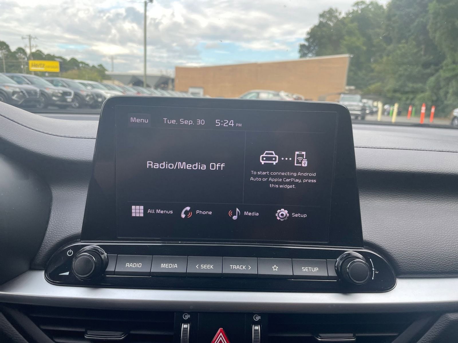 Thumbnail: 2024 Kia Forte - 20