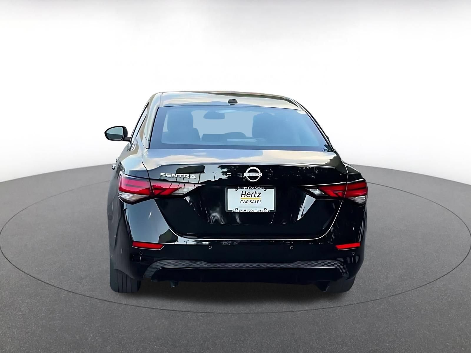 Thumbnail: 2025 Nissan Sentra - 10