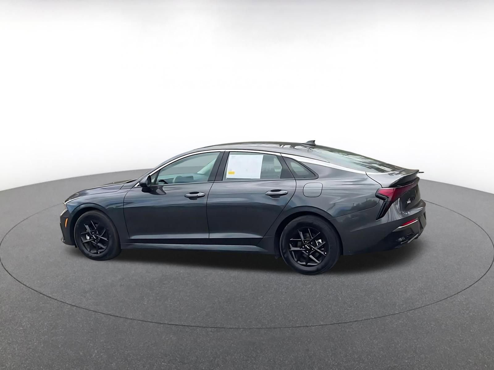 Thumbnail: 2025 Kia K5 - 10