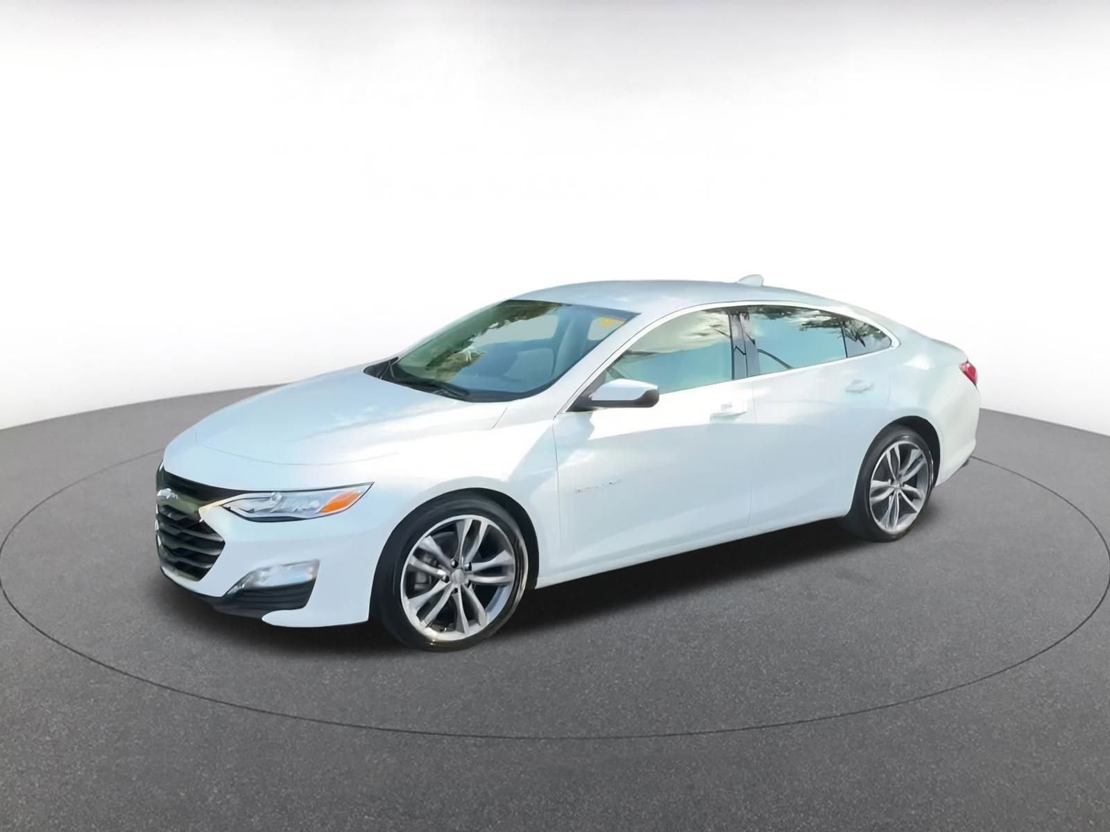Thumbnail: 2024 Chevrolet Malibu - 8