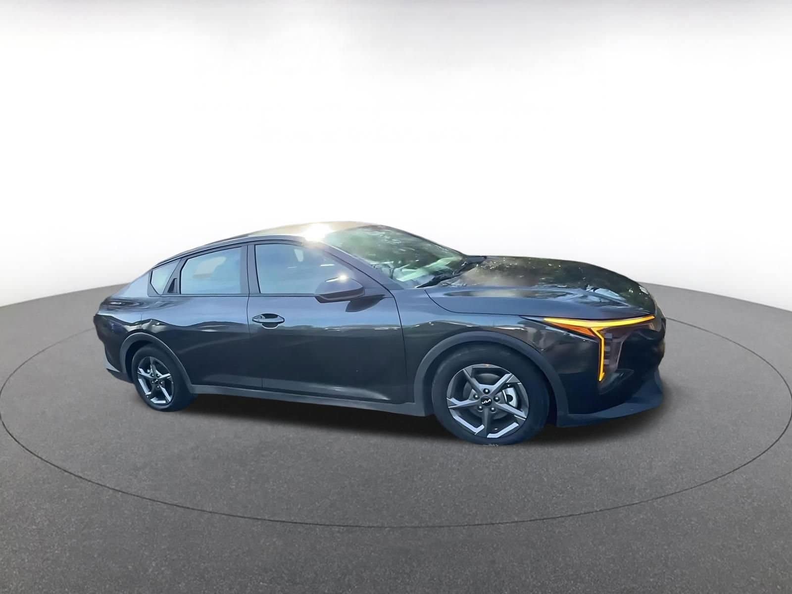 Thumbnail: 2025 Kia K4 - 2