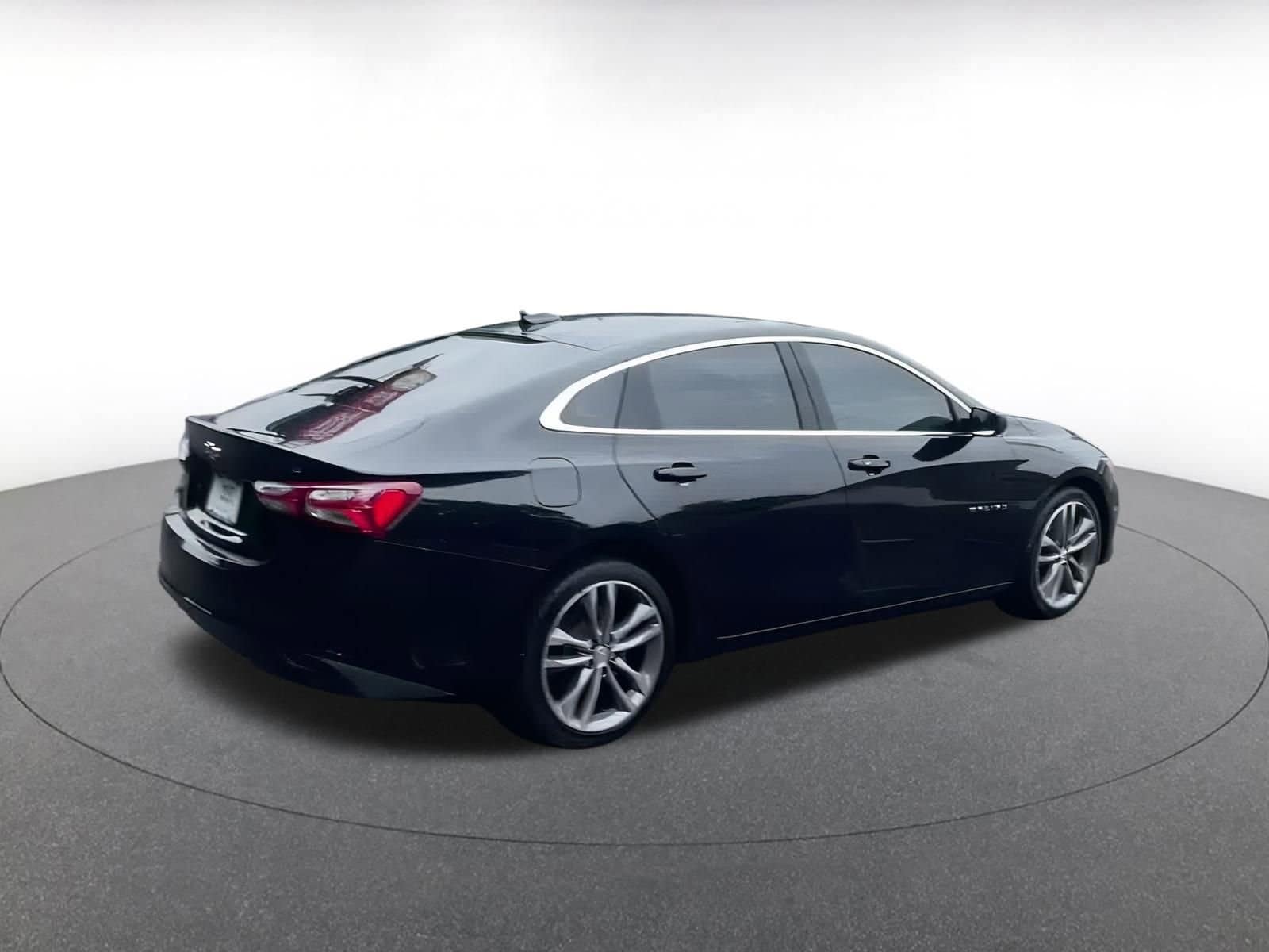 Thumbnail: 2024 Chevrolet Malibu - 15