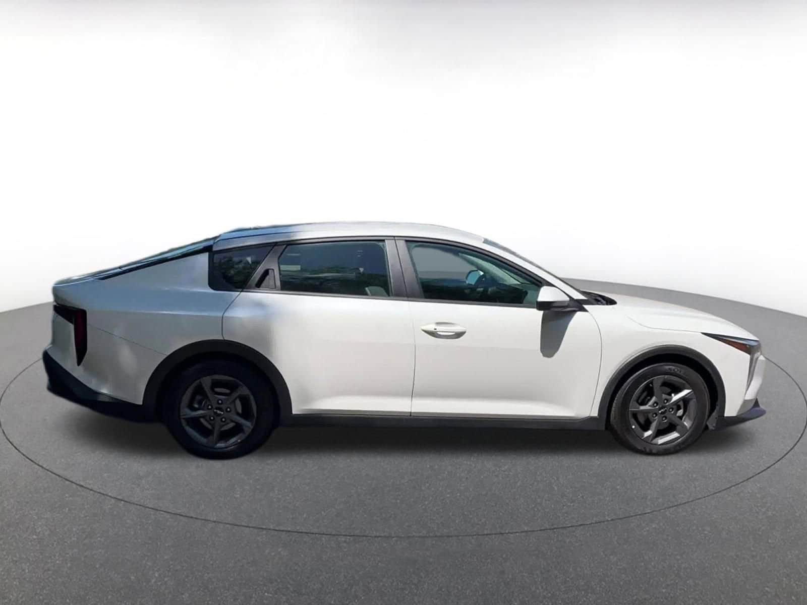 Thumbnail: 2025 Kia K4 - 16