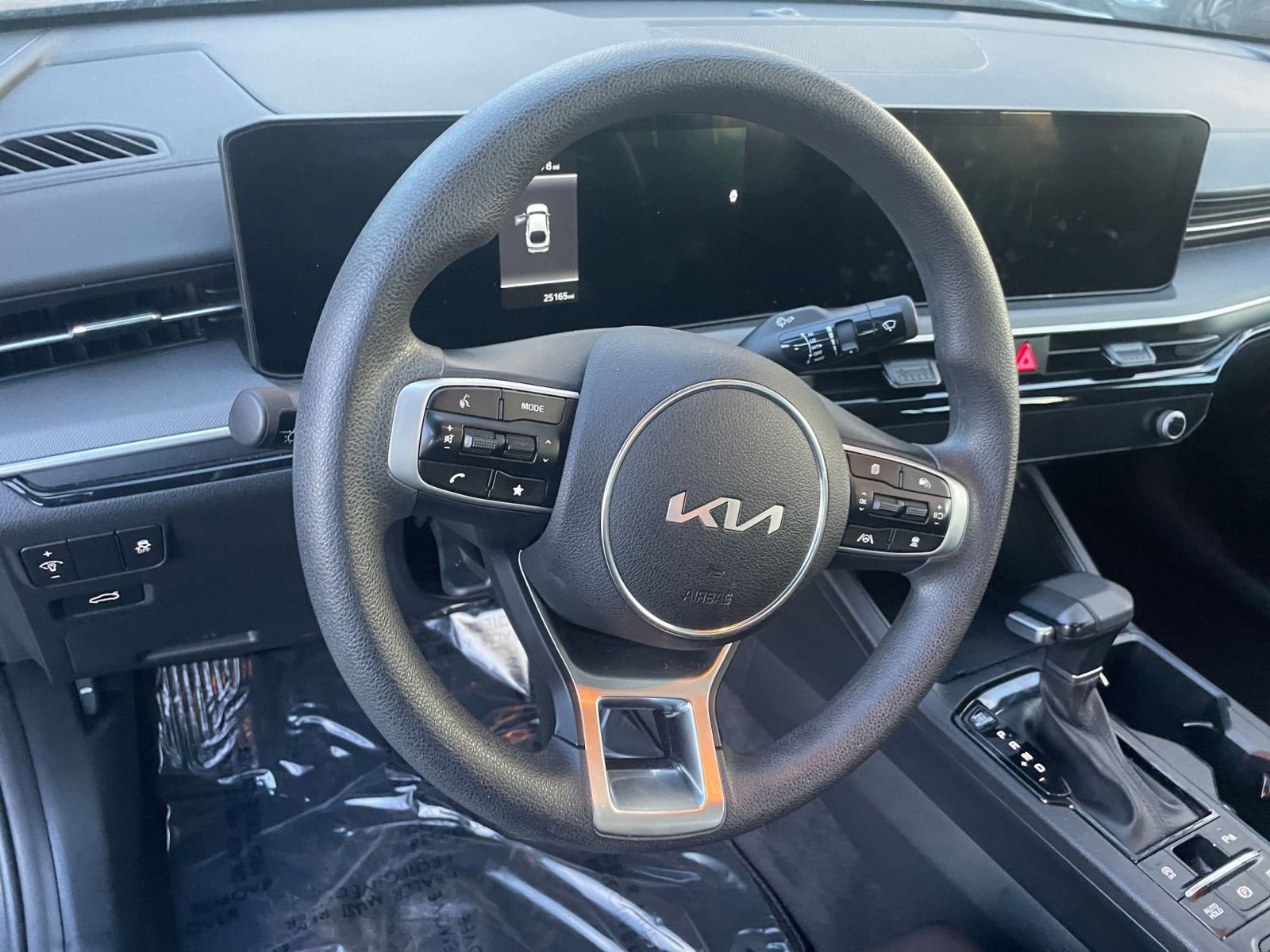 Thumbnail: 2025 Kia K5 - 27