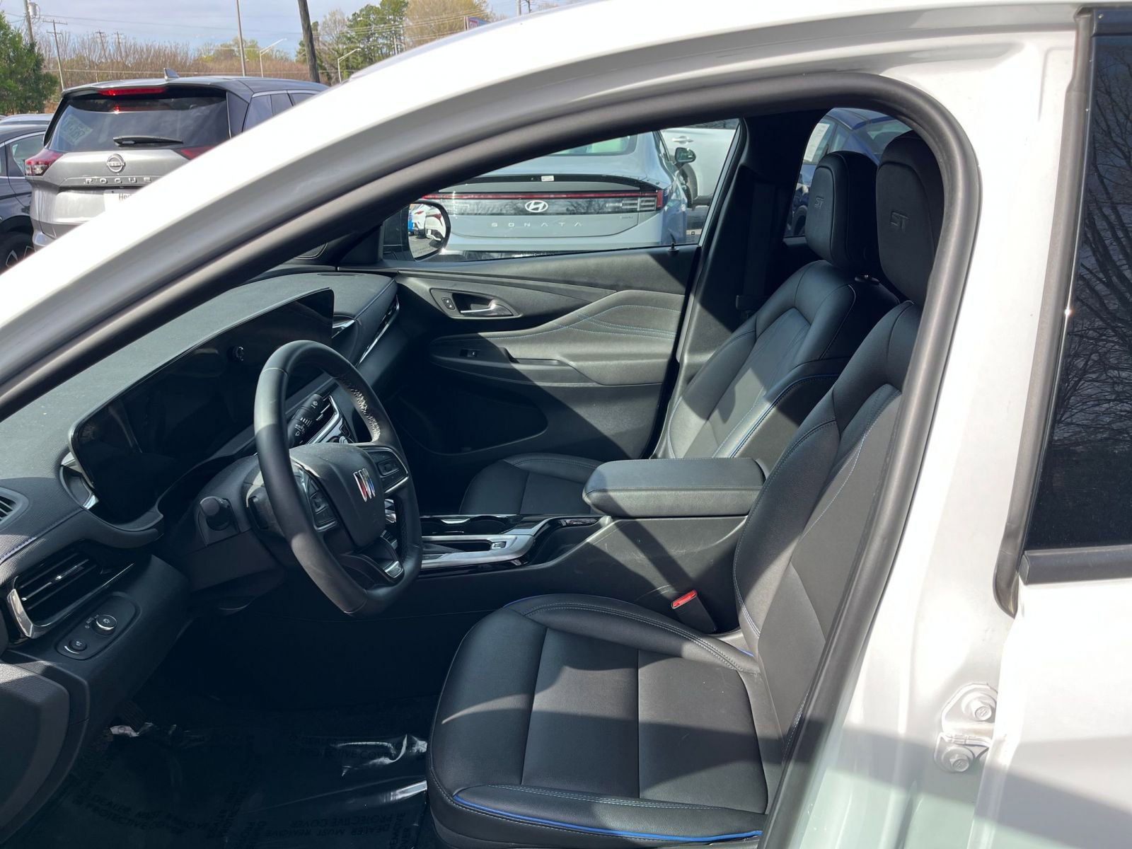 Thumbnail: 2025 Buick Envista - 25