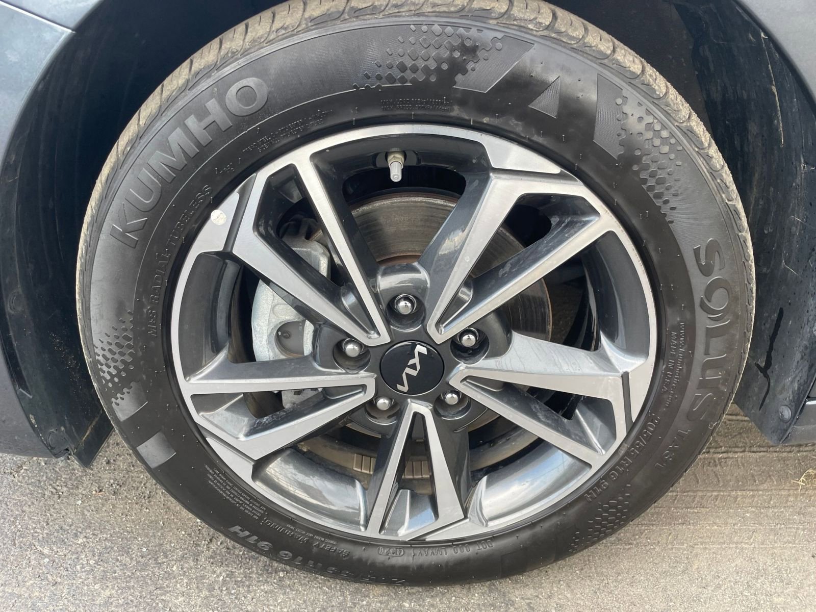 Thumbnail: 2024 Kia Forte - 25