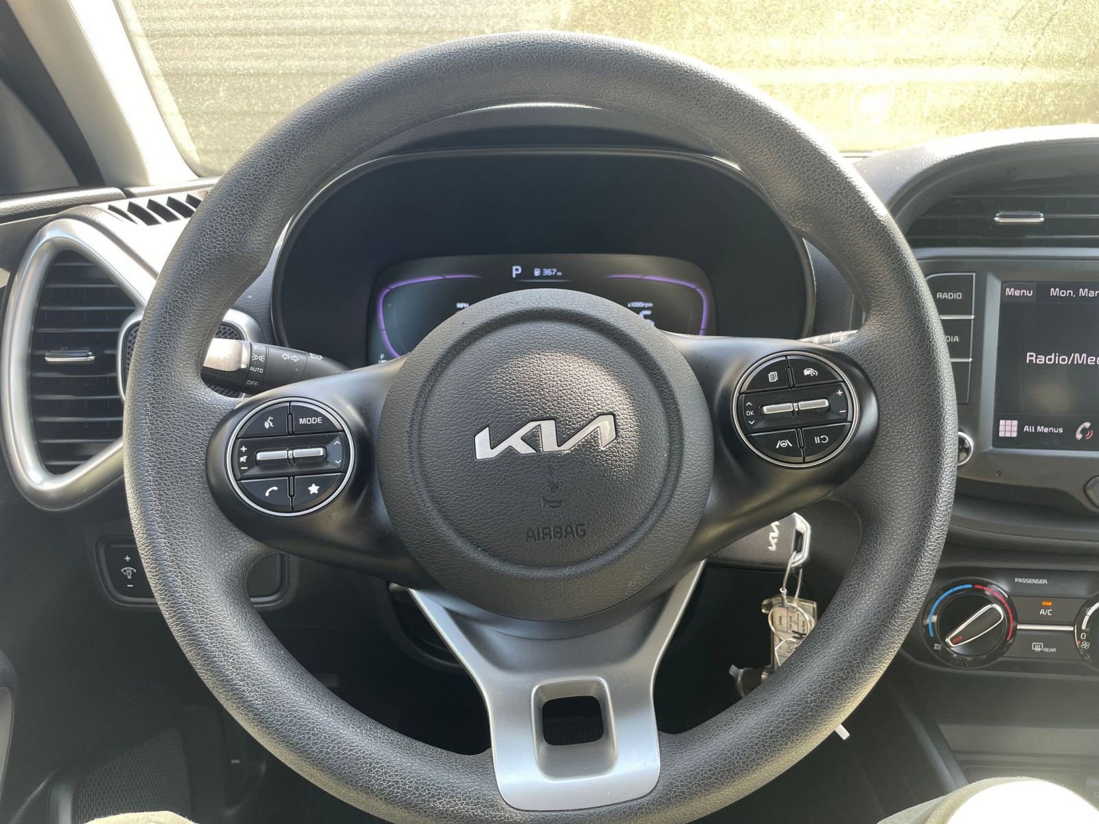 Thumbnail: 2025 Kia Soul - 25