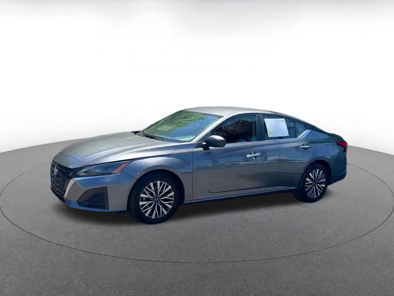 Thumbnail: 2025 Nissan Altima - 8